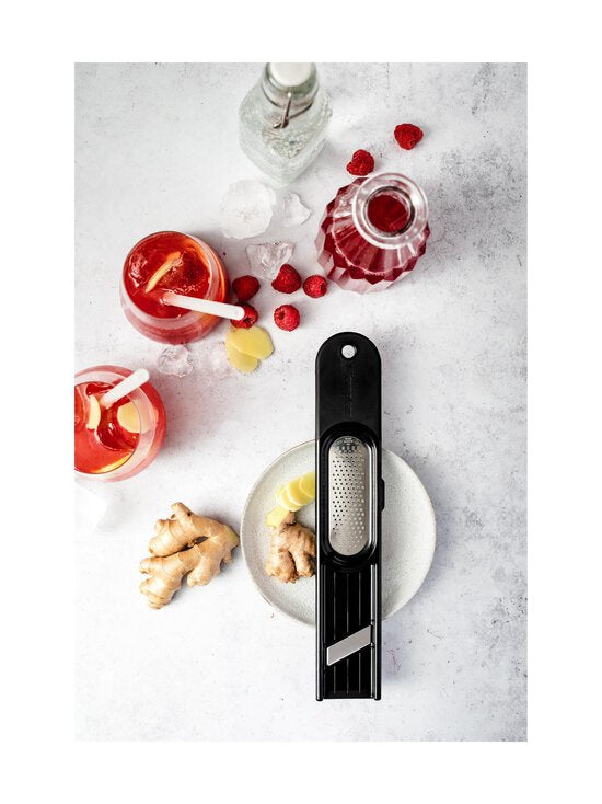 Microplane Ginger tool