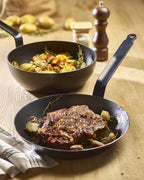 De Buyer hiiliteräspannu Blue Carbon