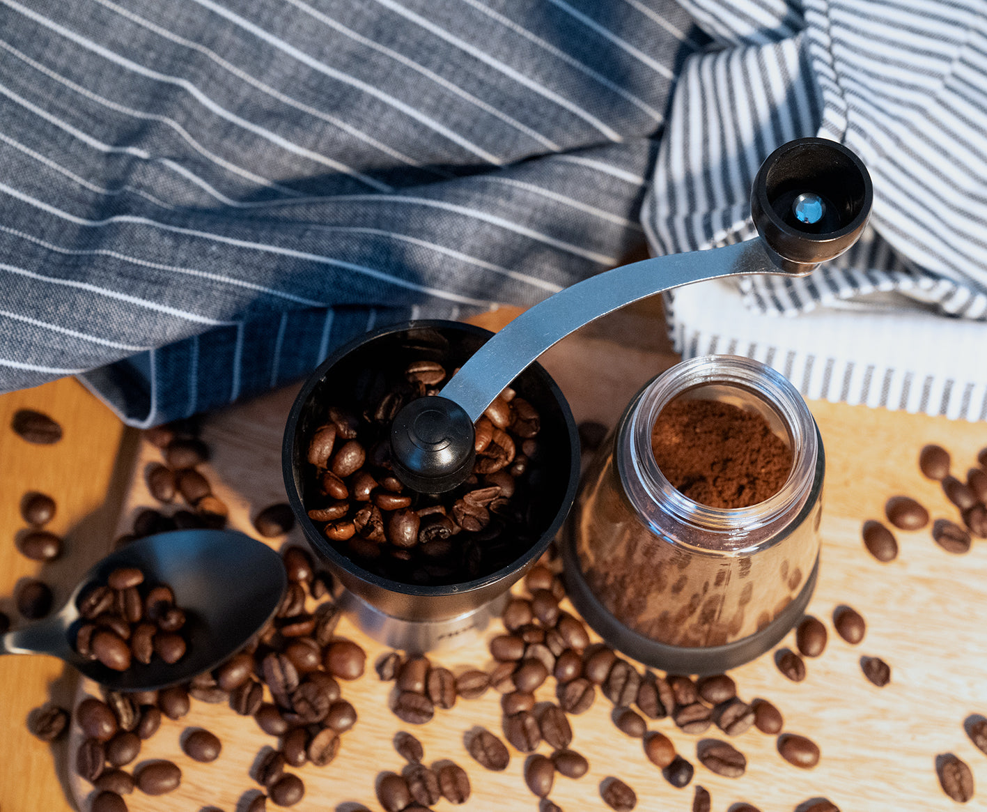 Ade manual coffee grinder