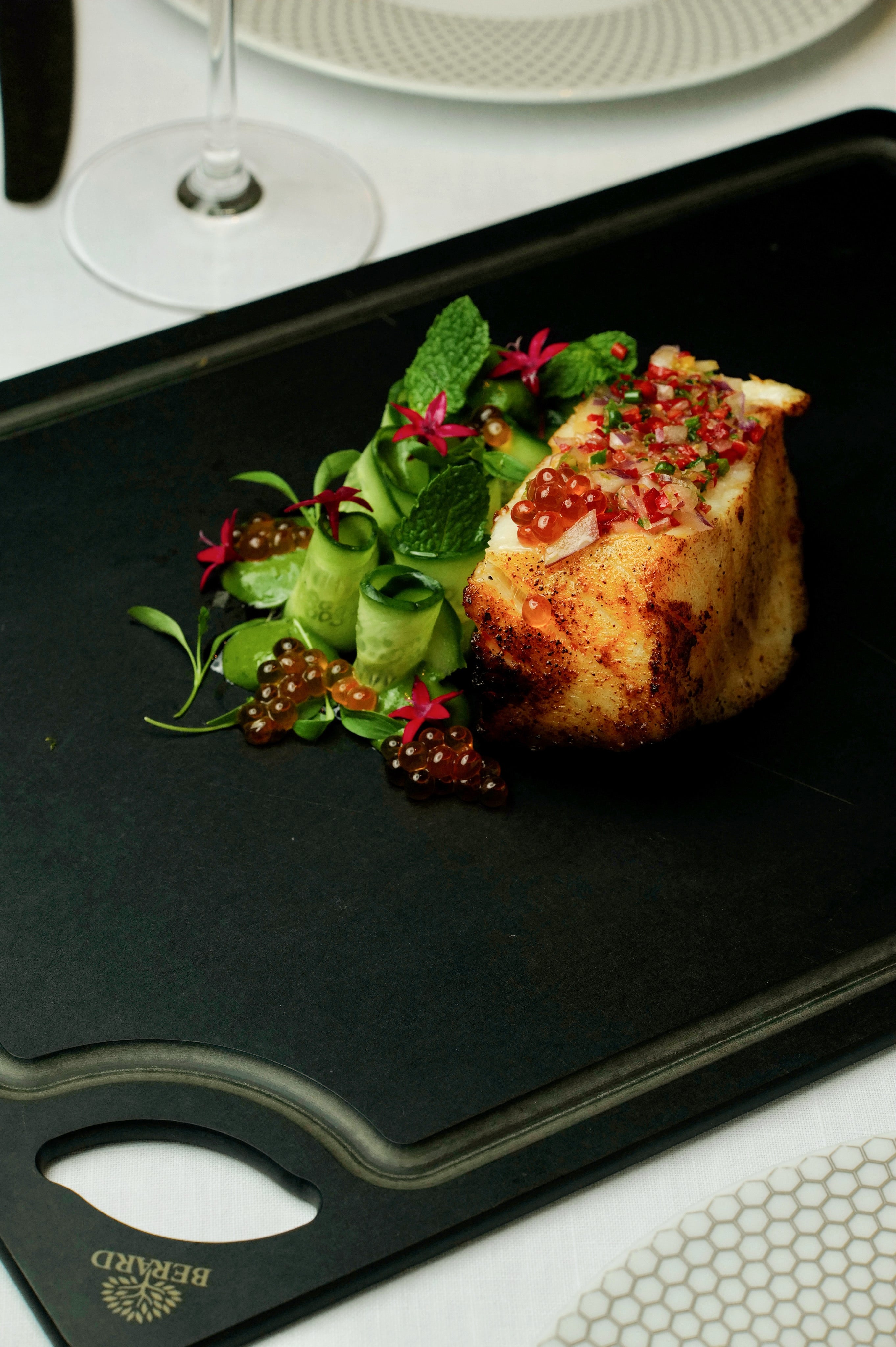 Bérard uritettu leikkuulauta, puukuitu, musta, 34 x 24 cm