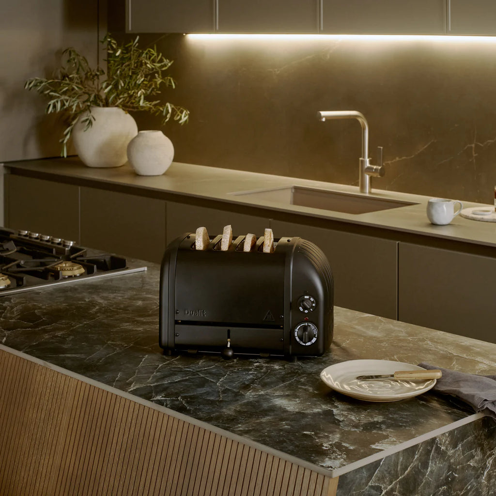 Dualit Stealth leivänpaahdin, 4 aukkoa 