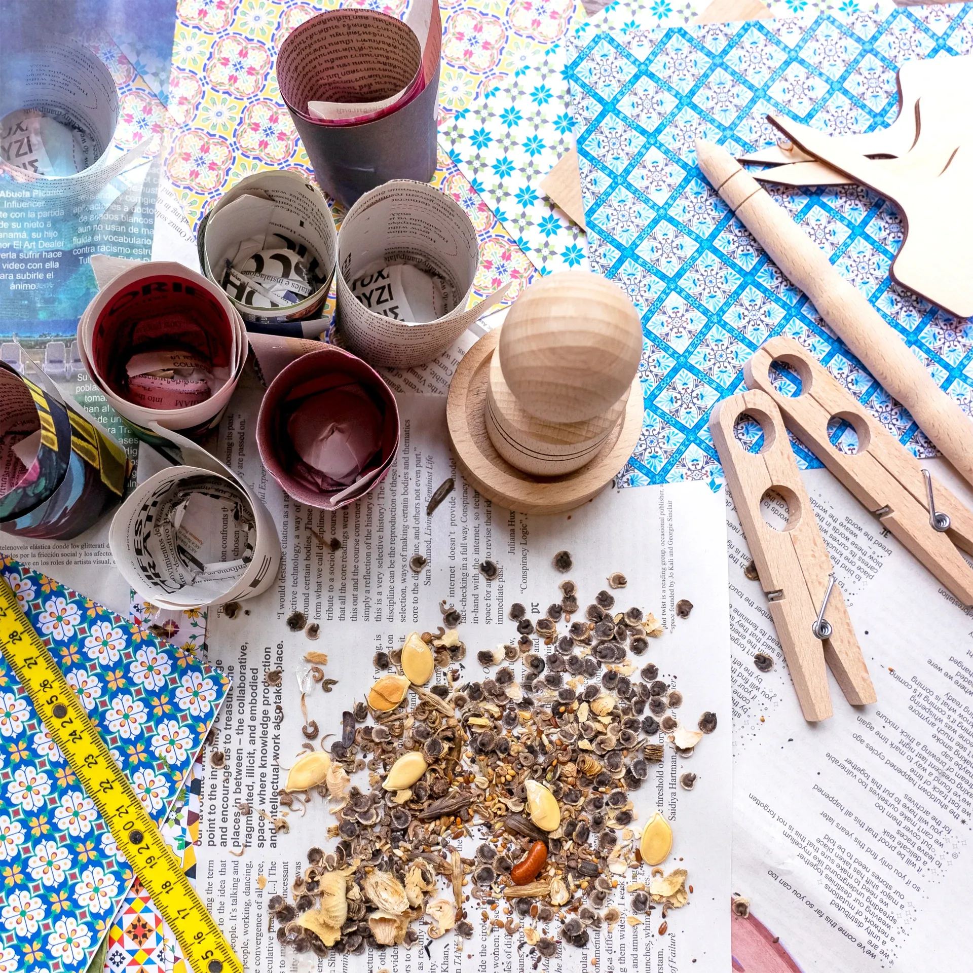 Redecker paper pot press