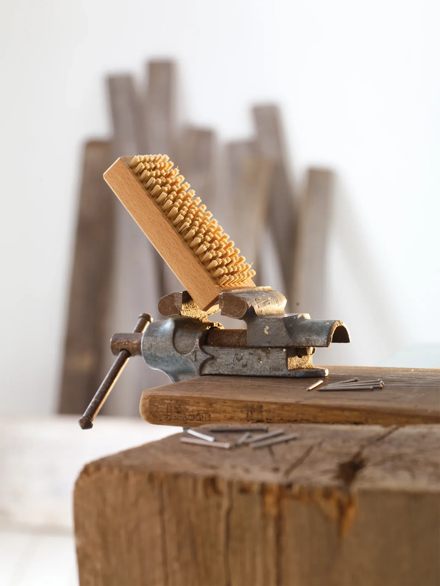 Redecker tradesman's brush for nails and hands