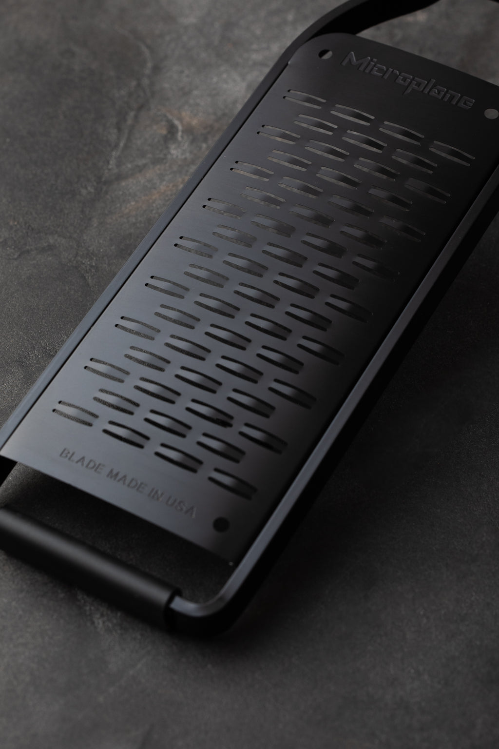 Microplane Black Sheep, kaksisuuntainen terä