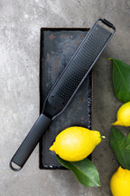 Microplane Black Sheep, hieno kapea raastin