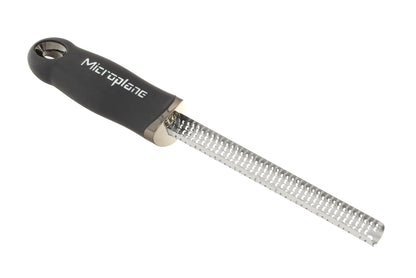 Microplane spice grater