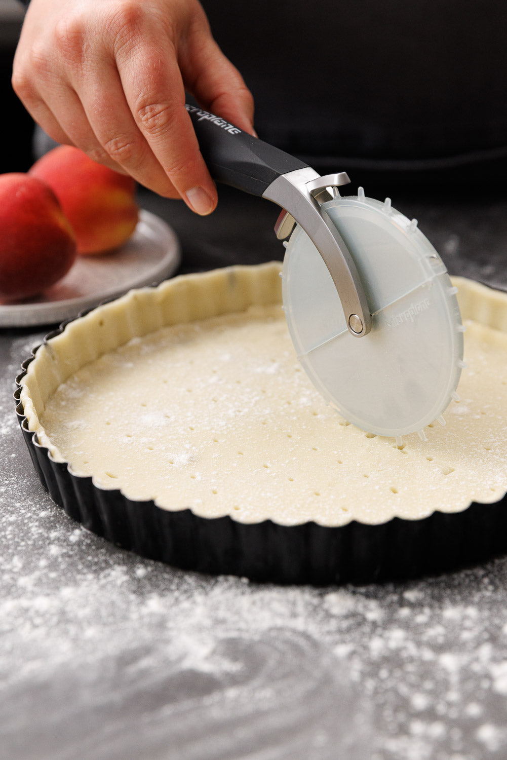 Microplane pizzaleikkuri ja taikinarei’ittäjä