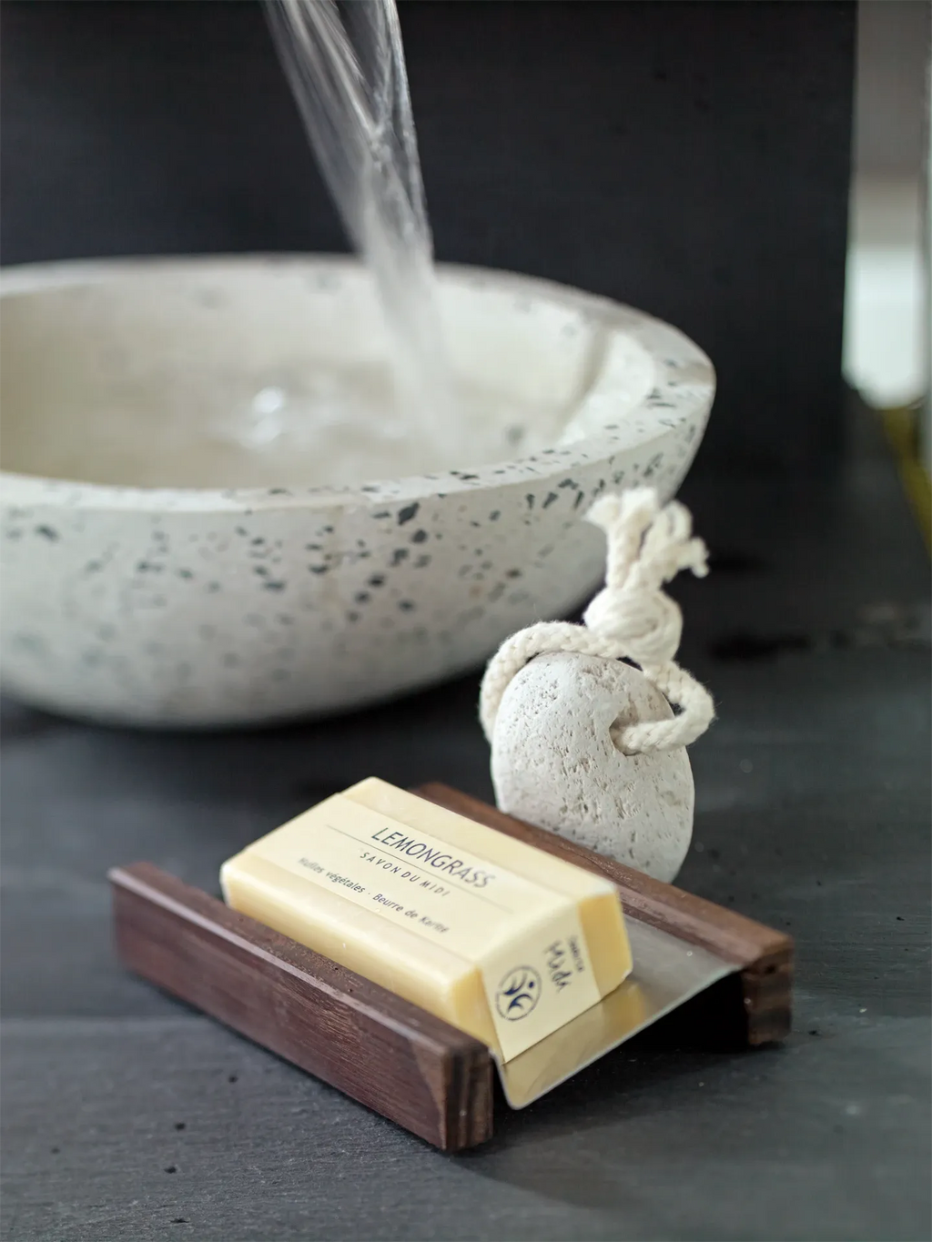 Redecker pumice stone