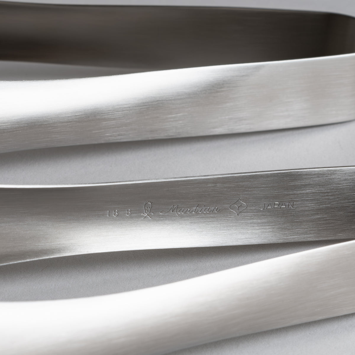Sori Yanagi tongs, perforated