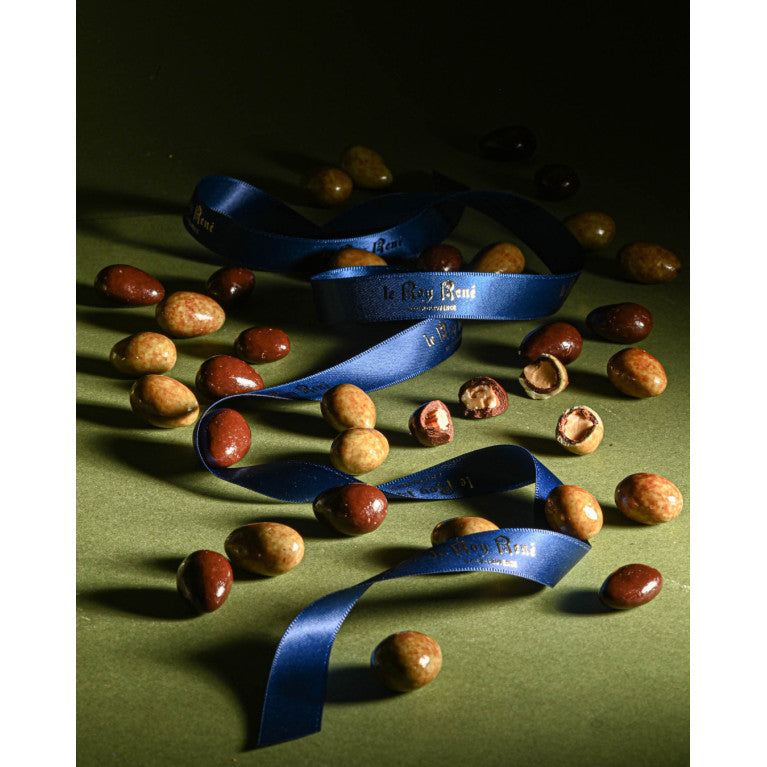 Confiserie du Roy René, Olivettes, suklaalla päällystettyjä manteleita