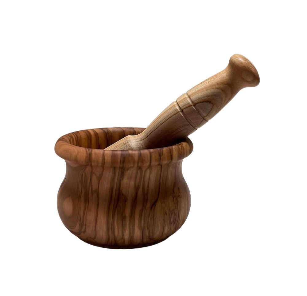 Arte in olivo mortar and pestle