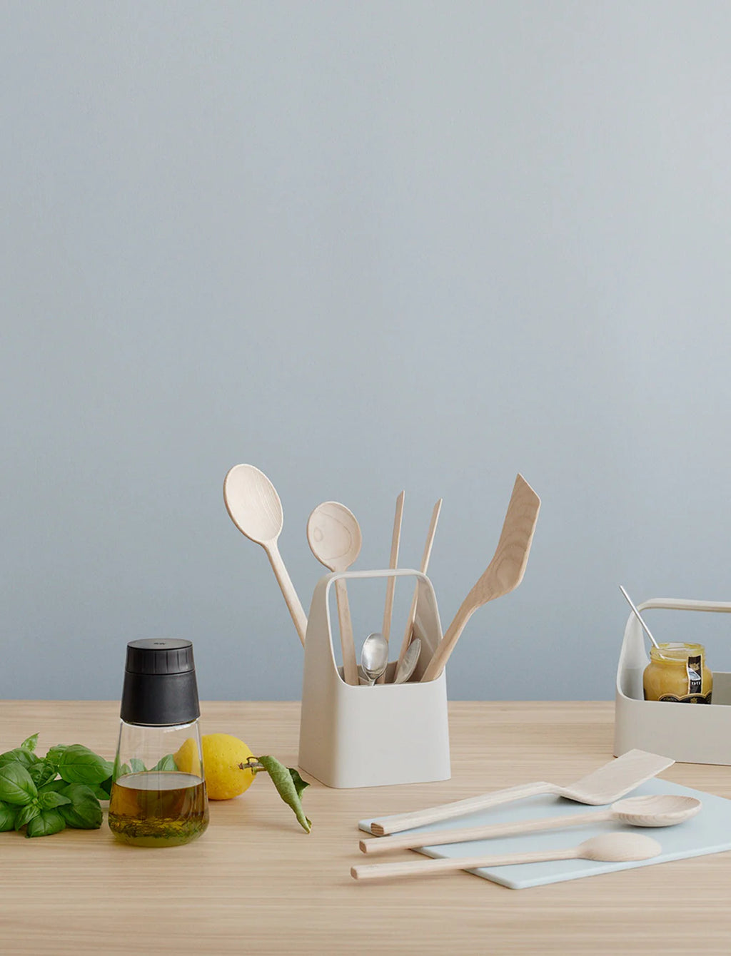 Handy-box cutlery holder