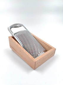 Grater with box