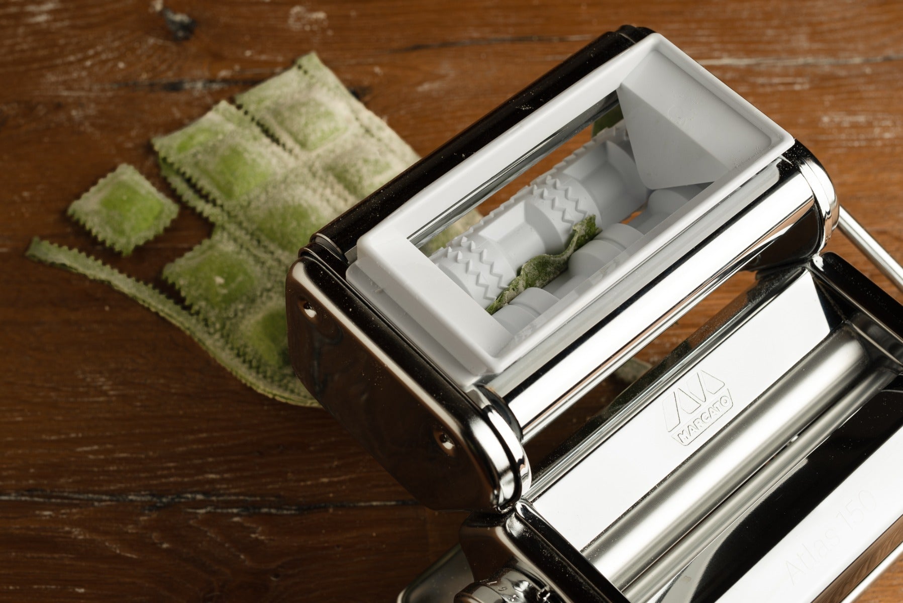 Atlas pastakoneen lisäosa ravioli