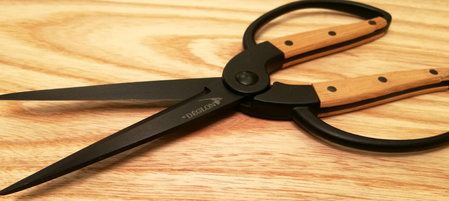 Déglon scissors with wooden handle