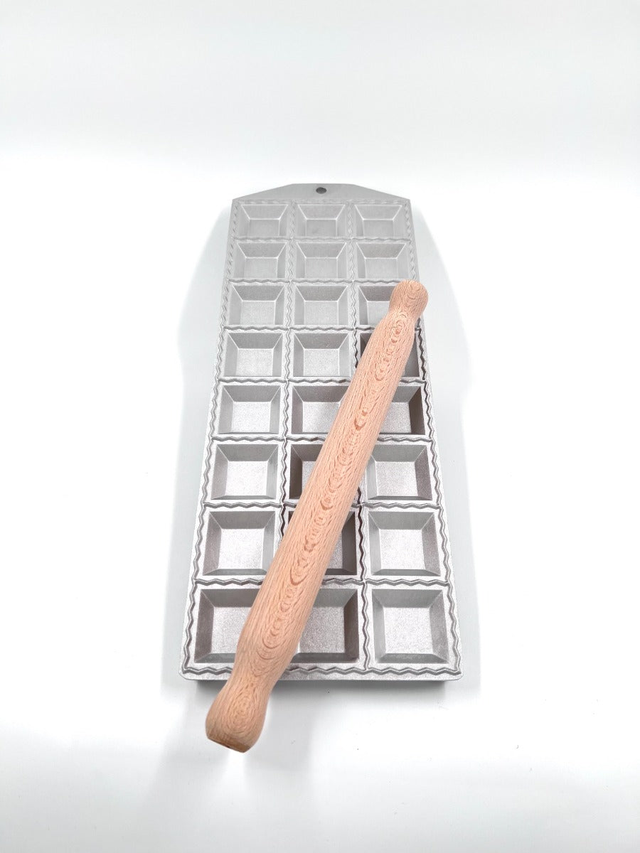 Raviolimuotti, nelikulmainen 24 kpl, 4,5 cm